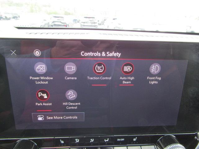 2025 GMC Canyon AT4 4WD