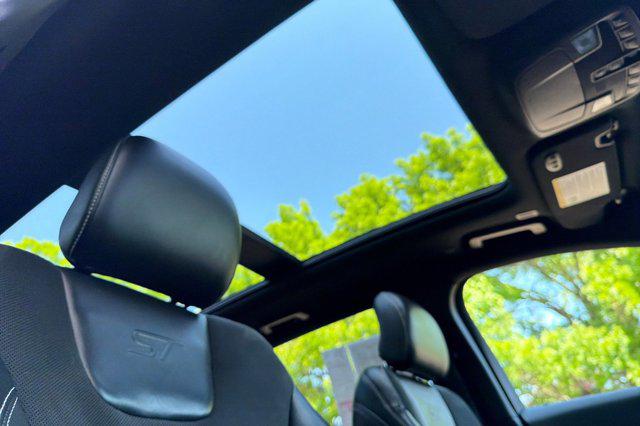 2019 Ford Edge ST