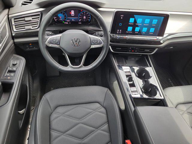 2026 Volkswagen Atlas Cross Sport SE with Technology
