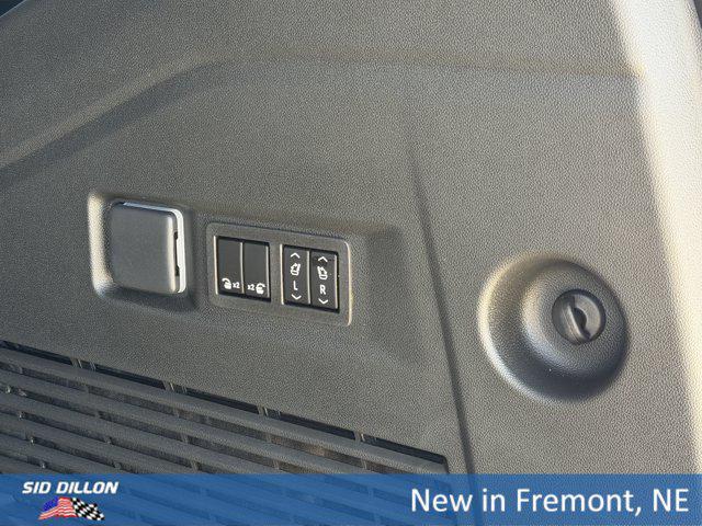 2026 GMC Yukon 4WD AT4