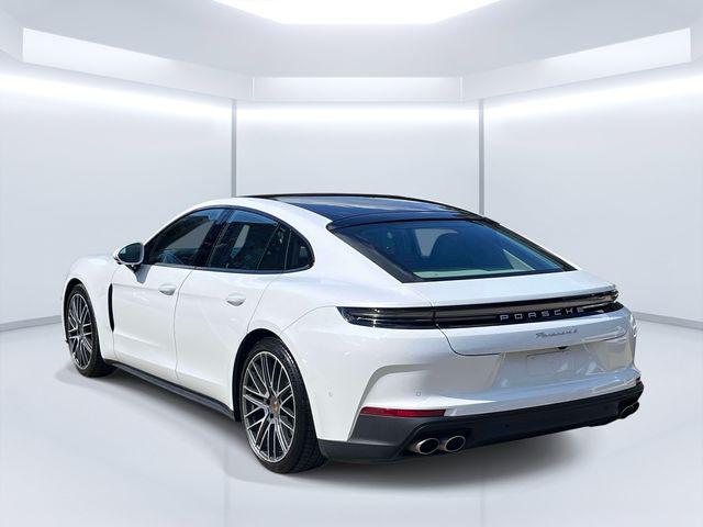 2024 Porsche Panamera 4