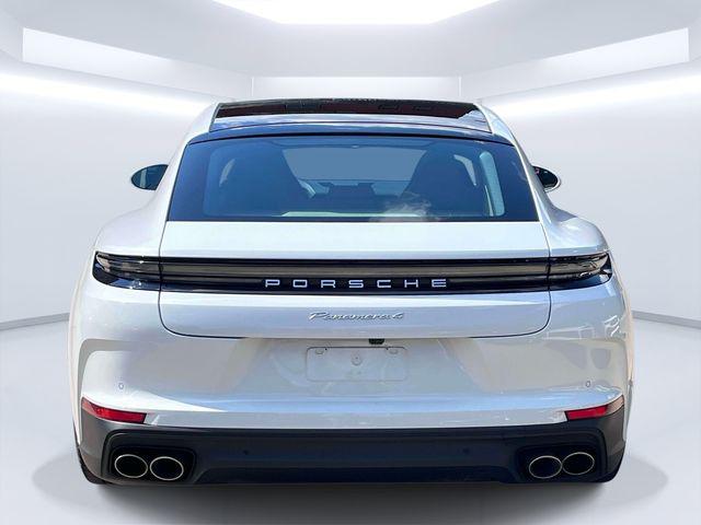 2024 Porsche Panamera 4