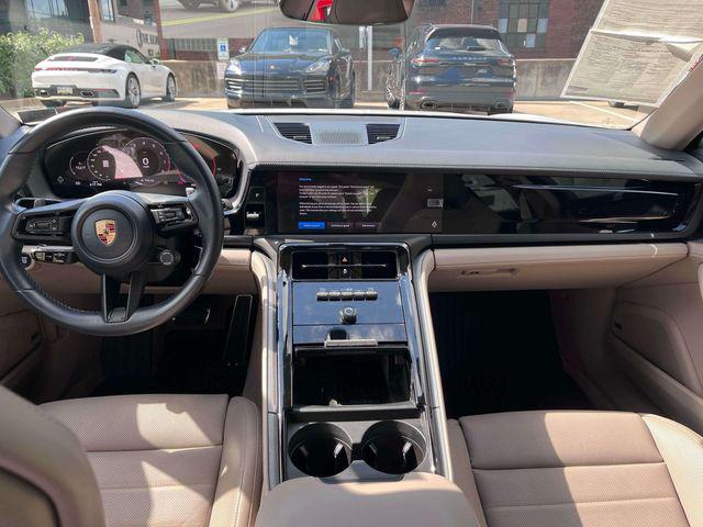 2024 Porsche Panamera 4