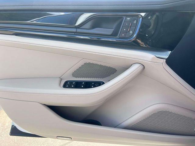 2024 Porsche Panamera 4