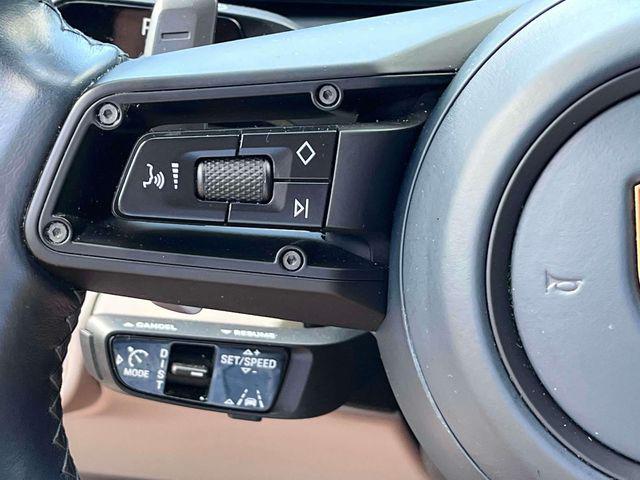 2024 Porsche Panamera 4