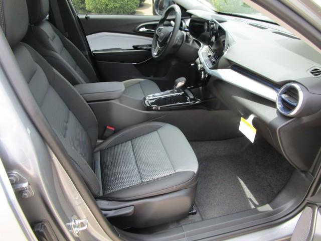 2026 Chevrolet Trax FWD LT