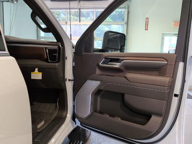 2026 GMC Sierra 2500HD Crew Cab, Standard Bed, Denali, 4WD