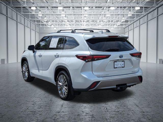 2024 Toyota Highlander Hybrid Platinum