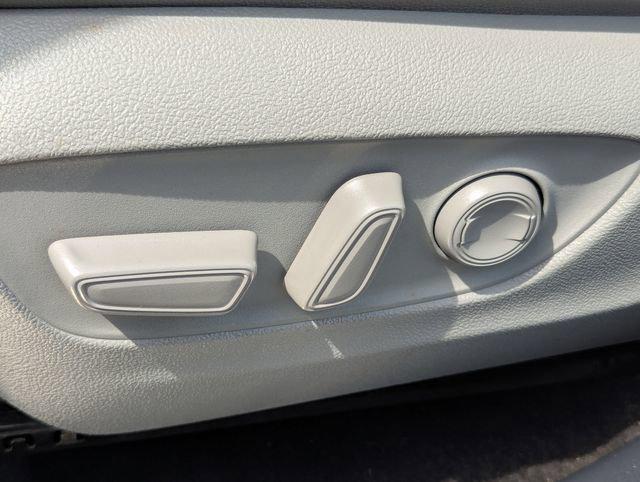 2024 Toyota Highlander Hybrid Platinum