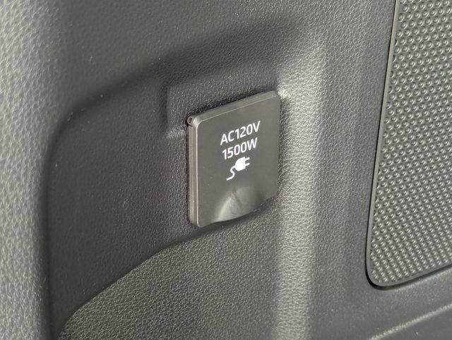 2024 Toyota Highlander Hybrid Platinum