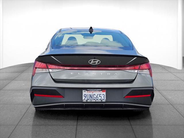 2025 Hyundai Elantra SEL Sport