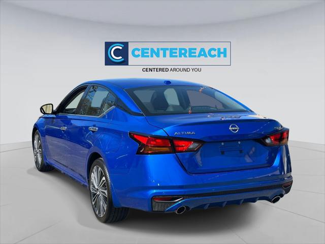 2025 Nissan Altima SL FWD