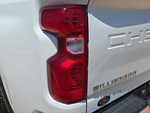 2024 Chevrolet Silverado 2500HD 4WD Crew Cab Standard Bed Work Truck