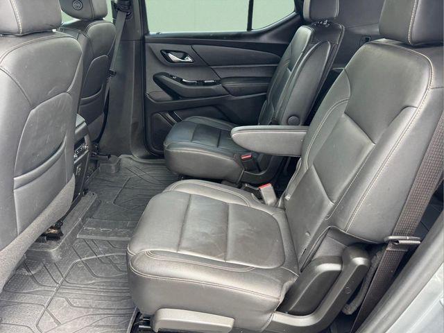 2023 Chevrolet Traverse AWD LT Leather