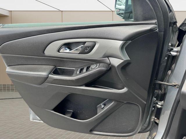 2023 Chevrolet Traverse AWD LT Leather
