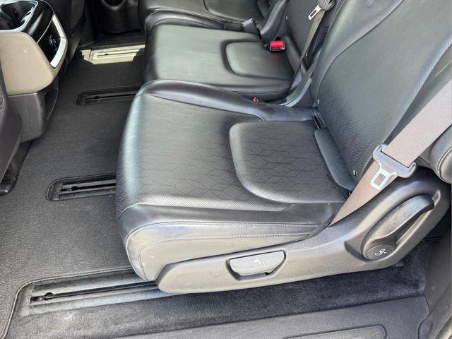 2025 Kia Carnival MPV LXS