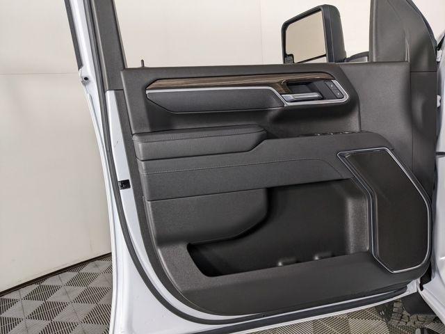 2025 Chevrolet Silverado 2500HD 4WD Crew Cab Long Bed LT
