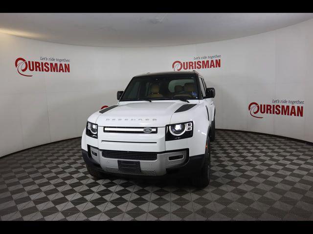 2024 Land Rover Defender 110 S P300's photo