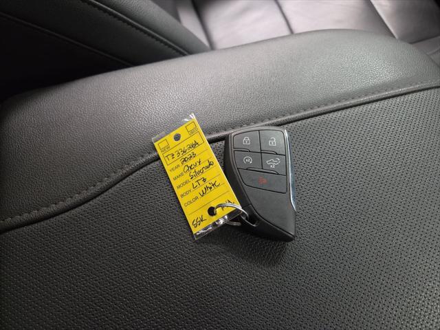 2023 Chevrolet Silverado 1500 4WD Crew Cab Short Bed LTZ
