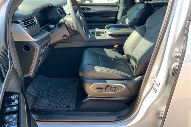2026 Jeep Grand Wagoneer L 4x4