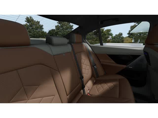 2027 BMW 5 Series 550e xDrive
