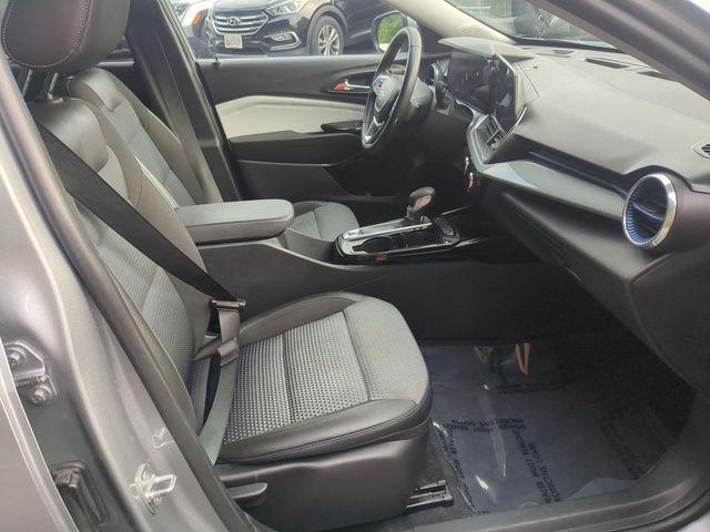 2024 Chevrolet Trax FWD LT