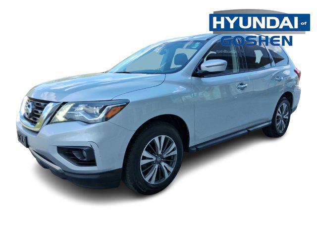 2017 Nissan Pathfinder SV for sale in GOSHEN, IN