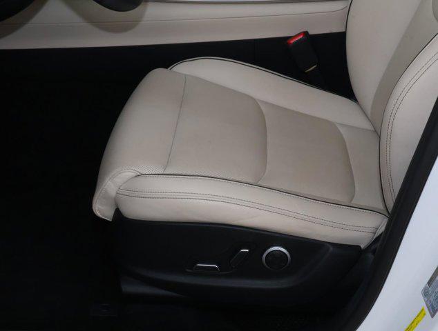 2022 Genesis GV70 2.5T AWD