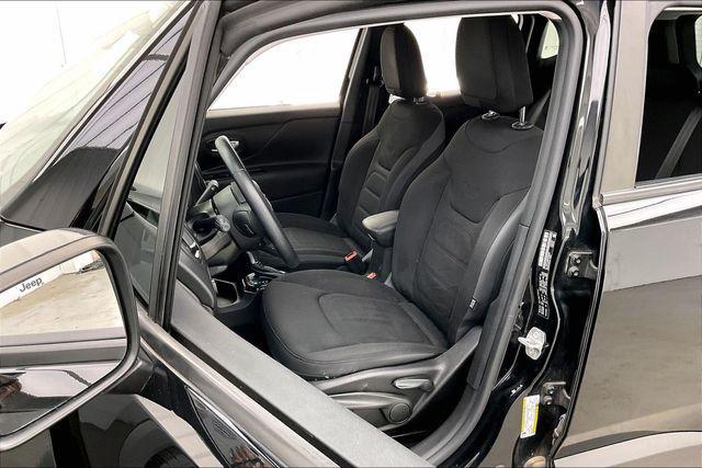 2017 Jeep Renegade Altitude FWD