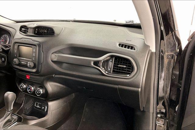 2017 Jeep Renegade Altitude FWD