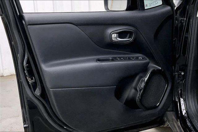 2017 Jeep Renegade Altitude FWD