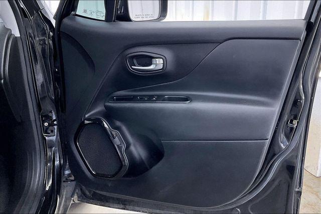 2017 Jeep Renegade Altitude FWD