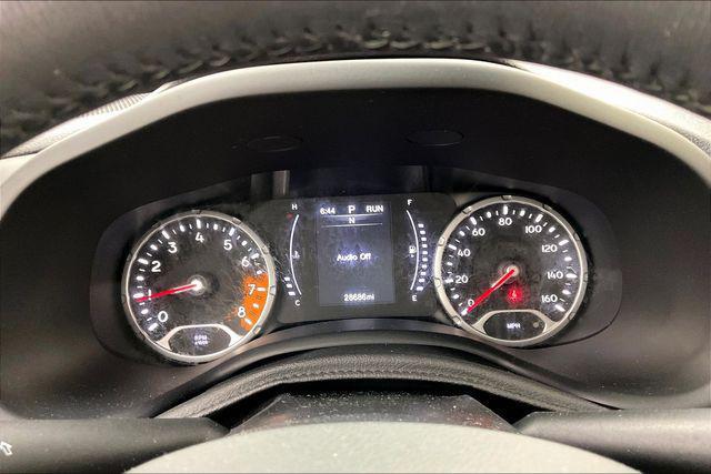 2017 Jeep Renegade Altitude FWD