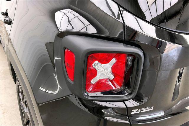2017 Jeep Renegade Altitude FWD