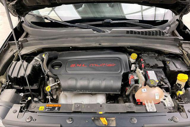 2017 Jeep Renegade Altitude FWD