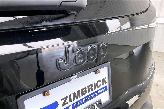 2017 Jeep Renegade Altitude FWD