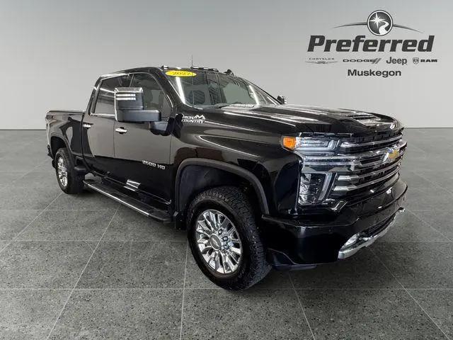 2022 Chevrolet Silverado 2500HD 4WD Crew Cab Standard Bed High Country for sale in Muskegon, MI