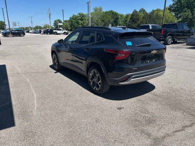 2025 Chevrolet Trax FWD LT