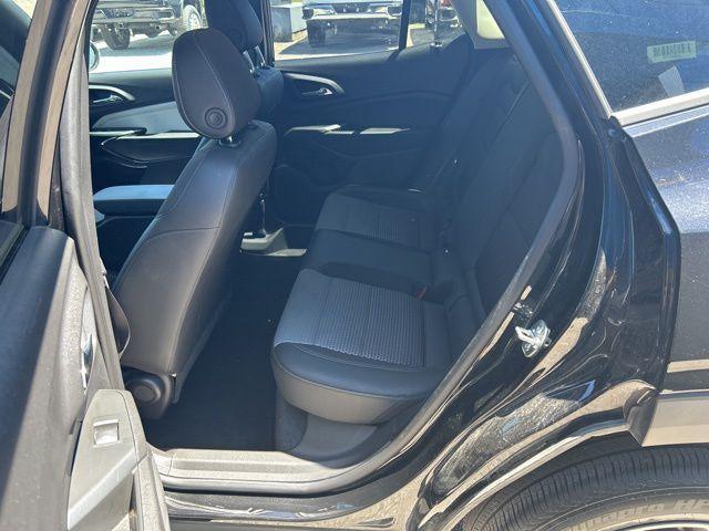 2025 Chevrolet Trax FWD LT