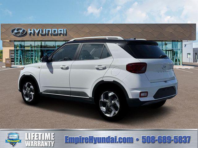 2026 Hyundai Venue SEL w/Two-Tone Roof