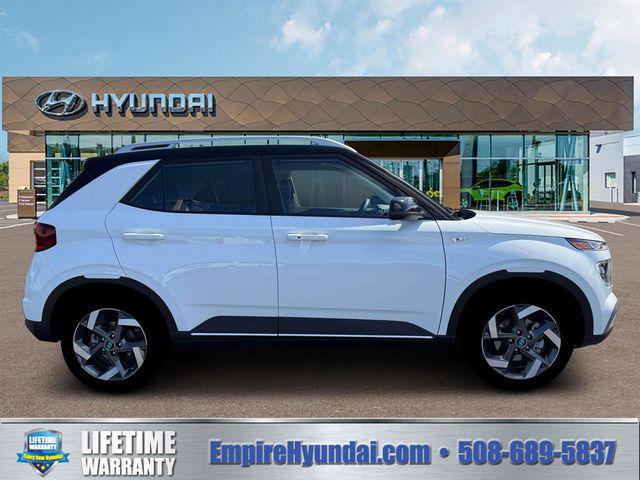 2026 Hyundai Venue SEL w/Two-Tone Roof