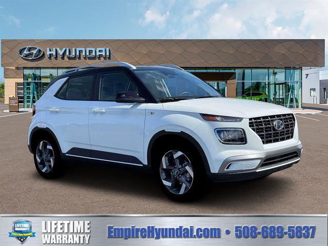 2026 Hyundai Venue SEL w/Two-Tone Roof