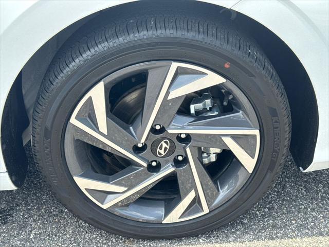 2026 Hyundai Elantra Hybrid Limited