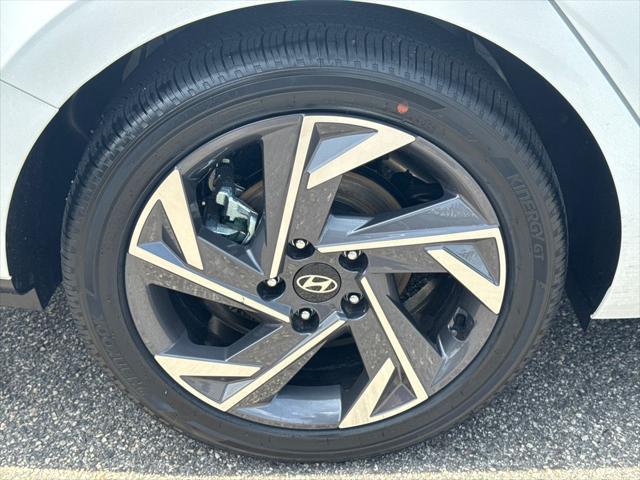 2026 Hyundai Elantra Hybrid Limited