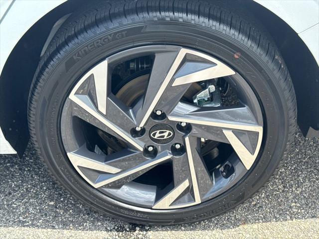 2026 Hyundai Elantra Hybrid Limited