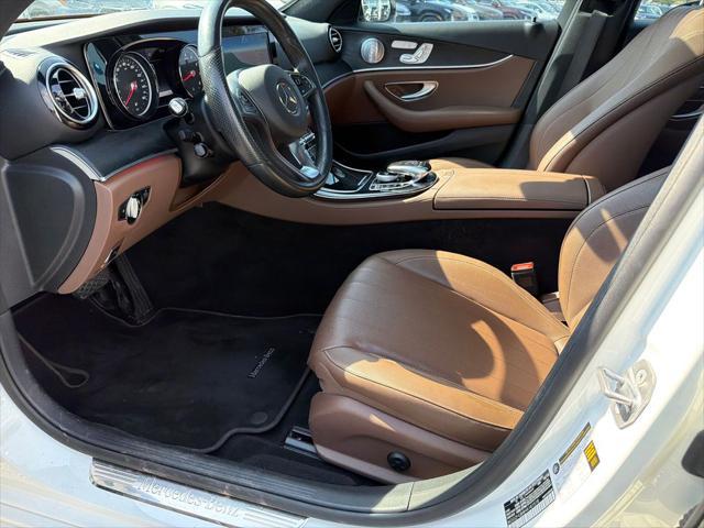 2017 Mercedes-Benz E-CLASS E 300 E 300