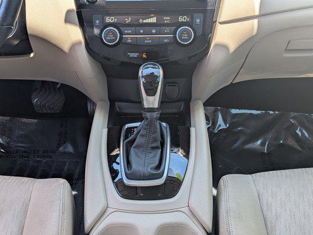 2020 Nissan Rogue SV FWD