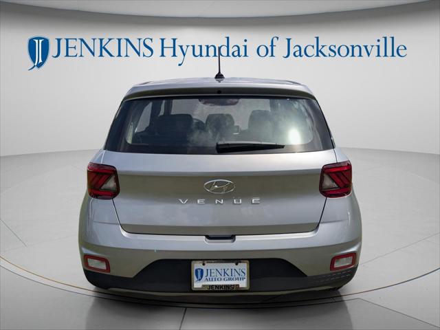 2025 Hyundai Venue SE