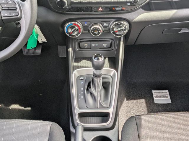 2025 Hyundai Venue SE