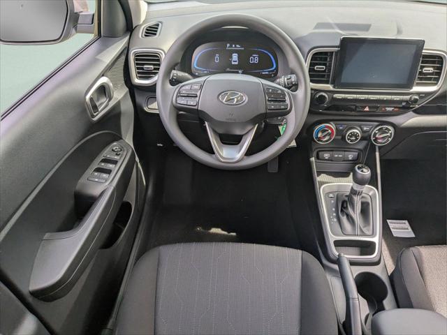 2025 Hyundai Venue SE